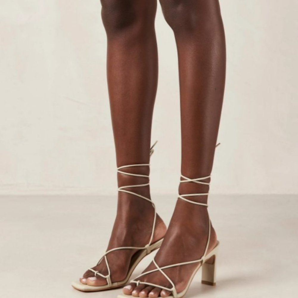 Alohas Bellini Ivory Sandal